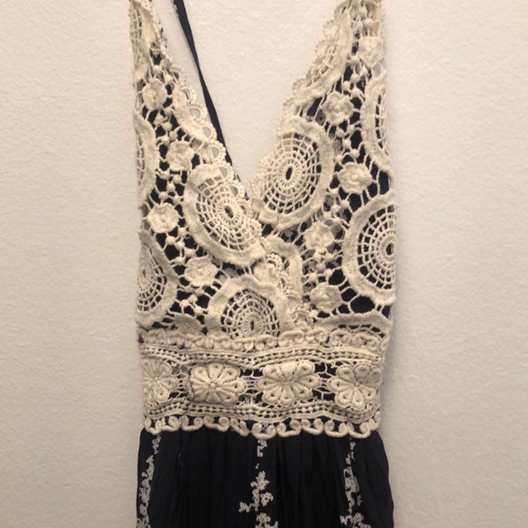 Navy and White floral maxi dress - Picture 3 of 6